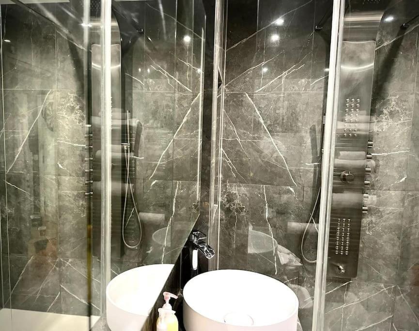 Stunning Luxury Croydon Apartment Gatwick Airport Close Purley Eksteriør bilde