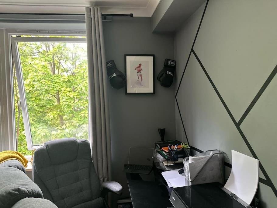 Stunning Luxury Croydon Apartment Gatwick Airport Close Purley Eksteriør bilde
