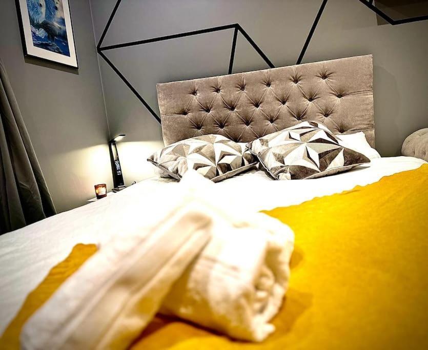 Stunning Luxury Croydon Apartment Gatwick Airport Close Purley Eksteriør bilde
