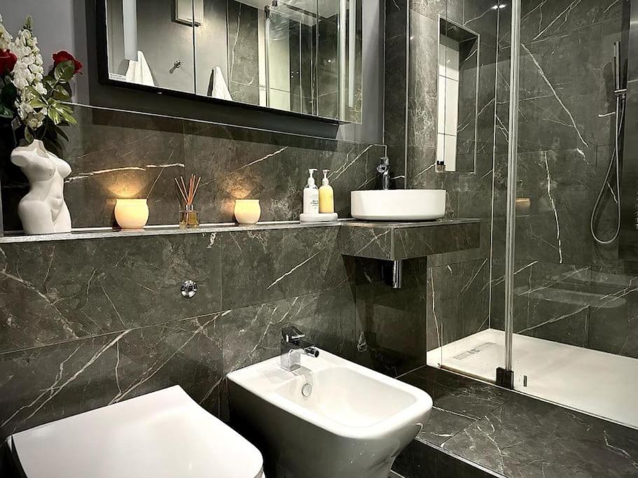Stunning Luxury Croydon Apartment Gatwick Airport Close Purley Eksteriør bilde